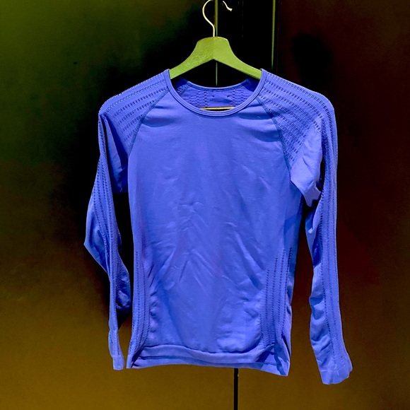 MPG laser cut athletic shirt - Picture 1 of 4